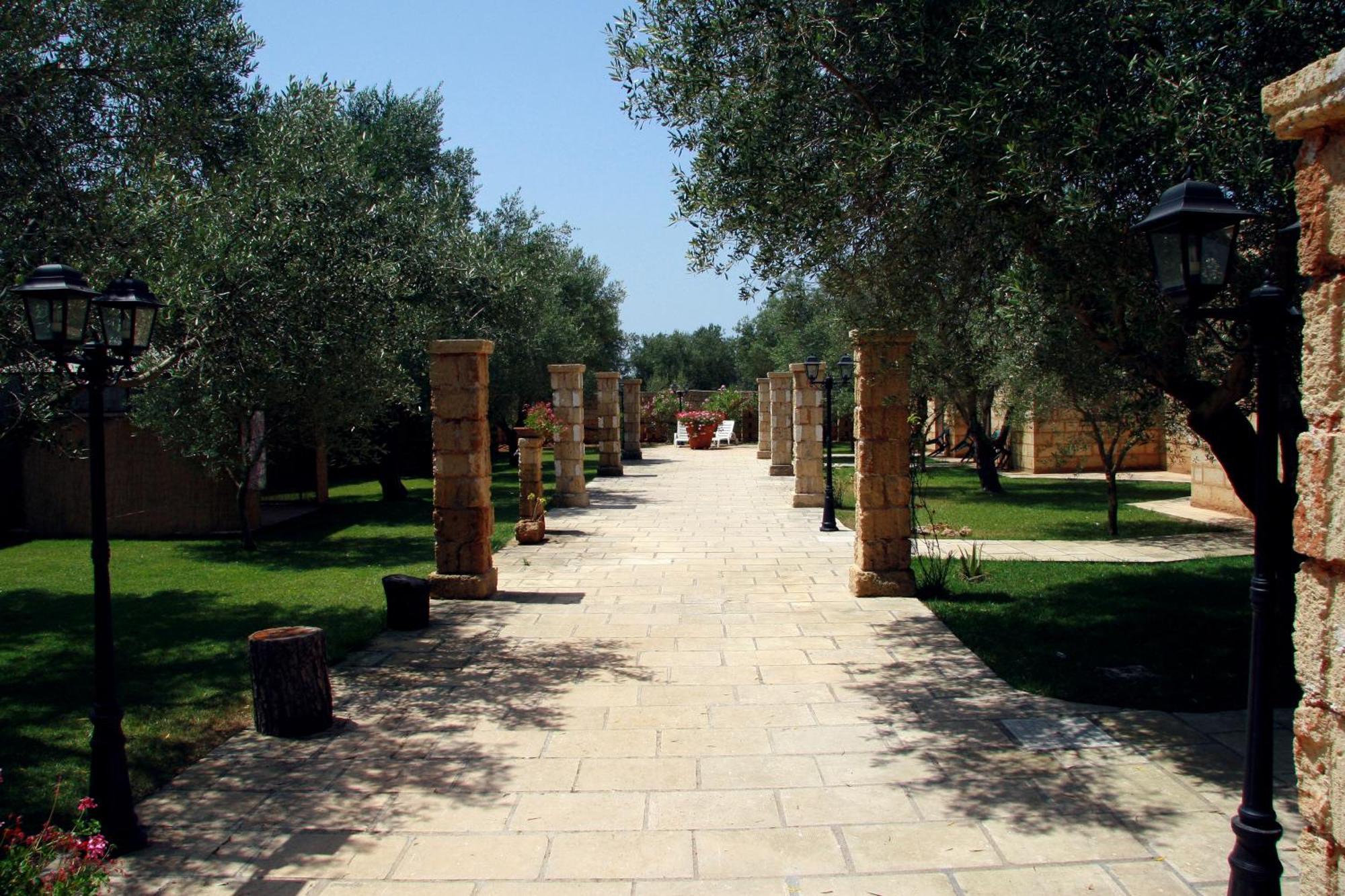 Relais Masseria Casina Dei Cari Пресиче Екстериор снимка
