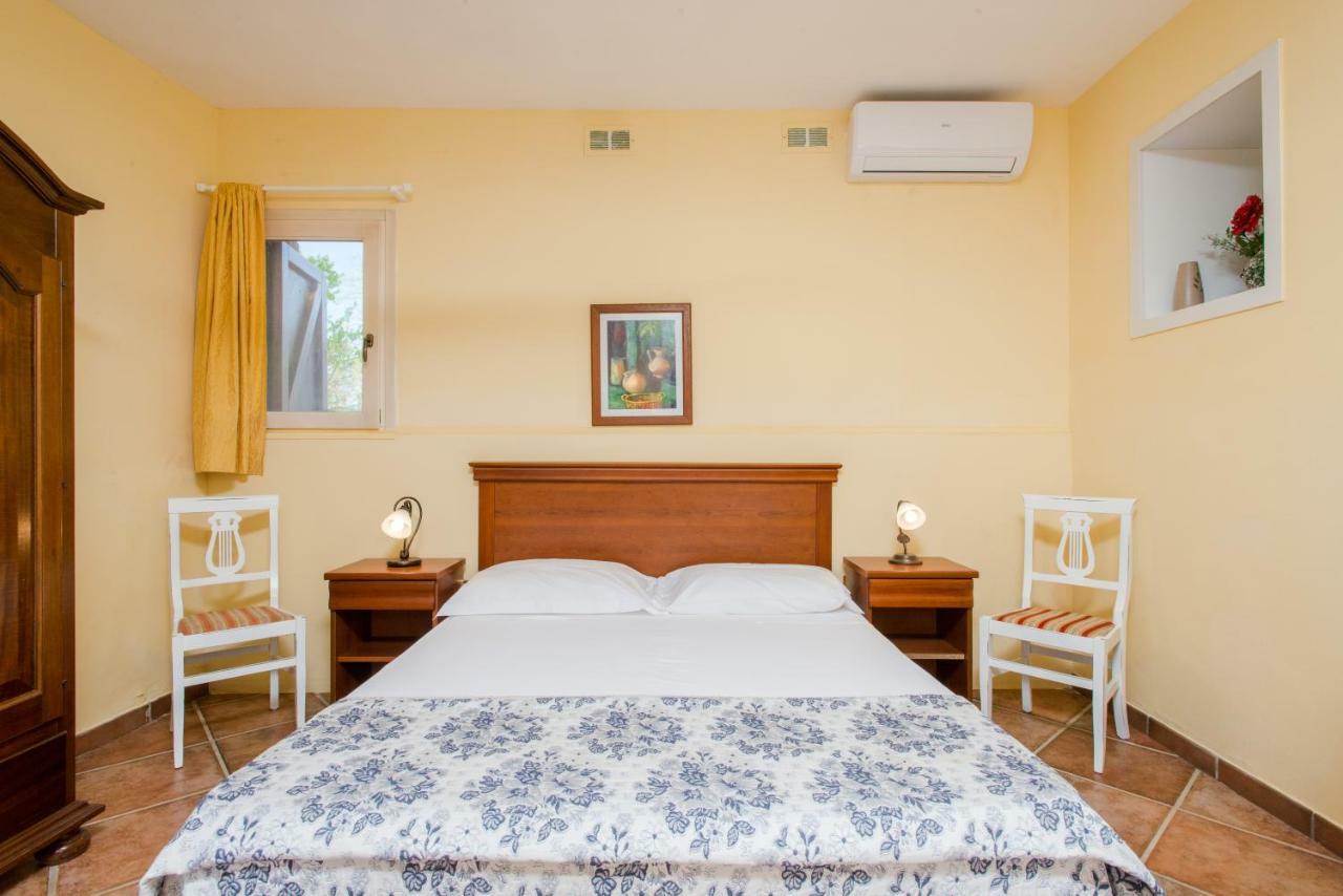 Relais Masseria Casina Dei Cari Пресиче Екстериор снимка
